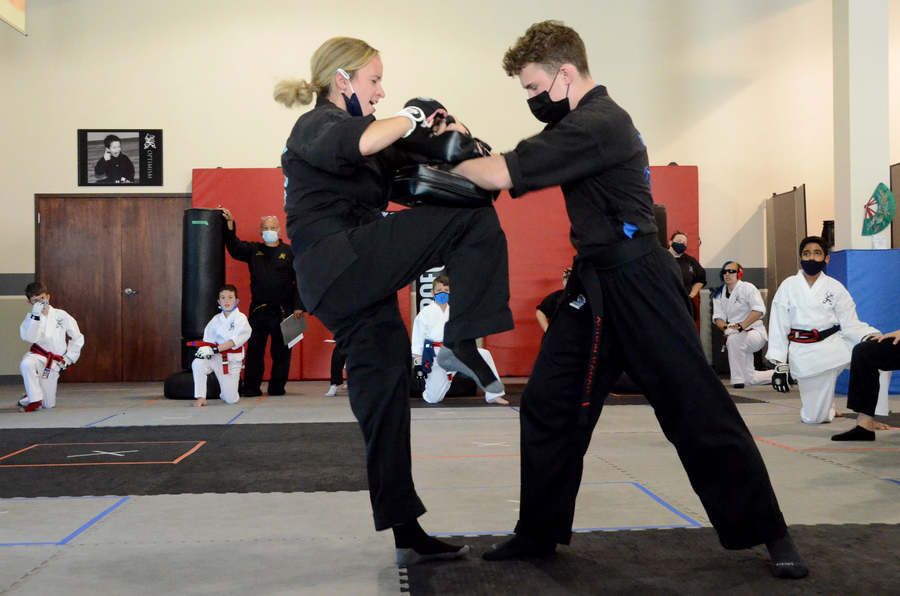 START TRAINING WITH US!